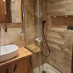 Angelica's Deluxe In Apartament