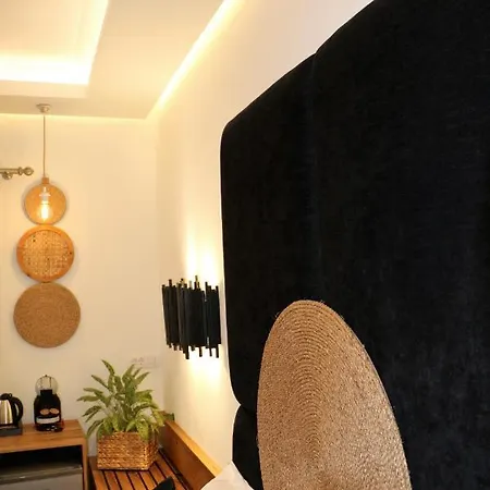 Apartament Angelica's Deluxe In Adamantas (Milos)