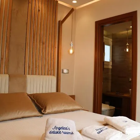 Angelica's Deluxe In Apartament